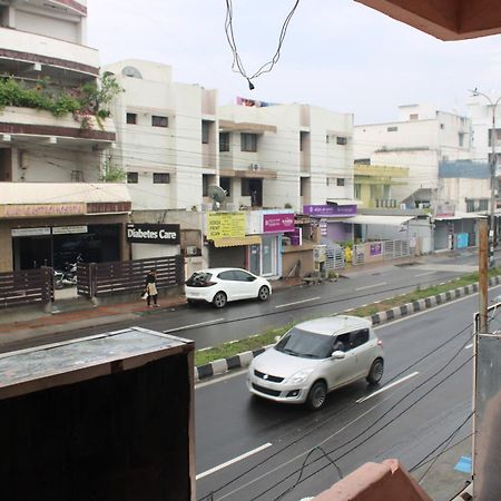 Ganesh Hotel Erode Exterior photo